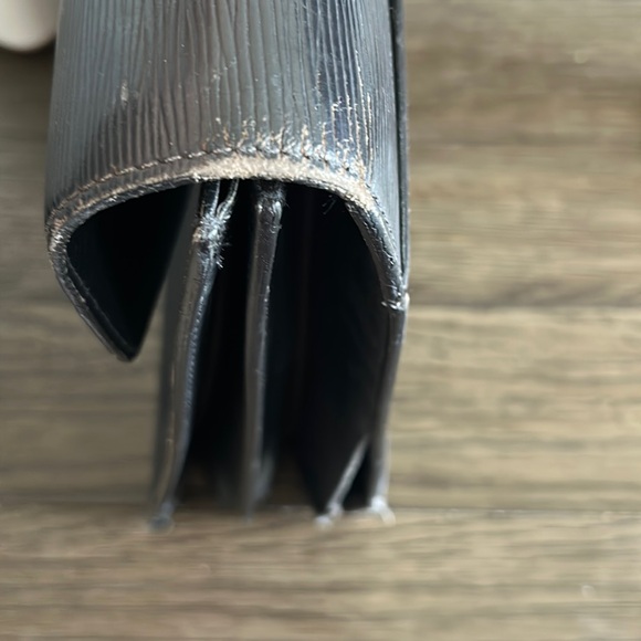 Louis Vuitton Black Epi Briefcase - Picture 13 of 16